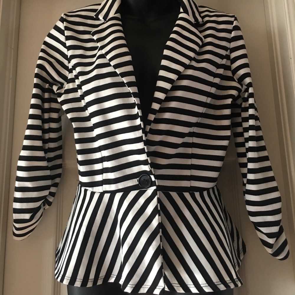 Cute striped Vest